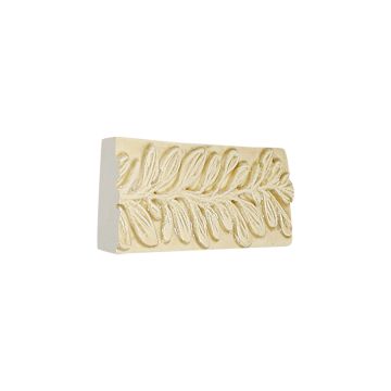 Tiepolo 7-1/4" Ceasar Crown relief ceramic molding in Vellum with a gloss finish.