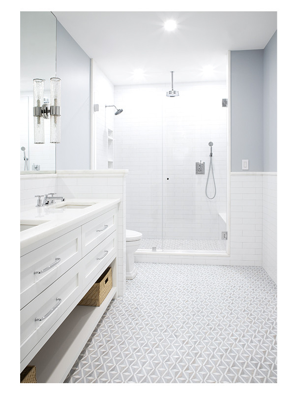 A primary bathroom design featuring the Diamondelle marble mosaic on the floor, paired with the Ultra Flat Subway Tile on the walls.